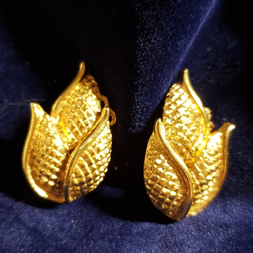 Clip-On 3 pair Earrings